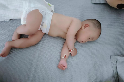 天门2岁宝宝发烧